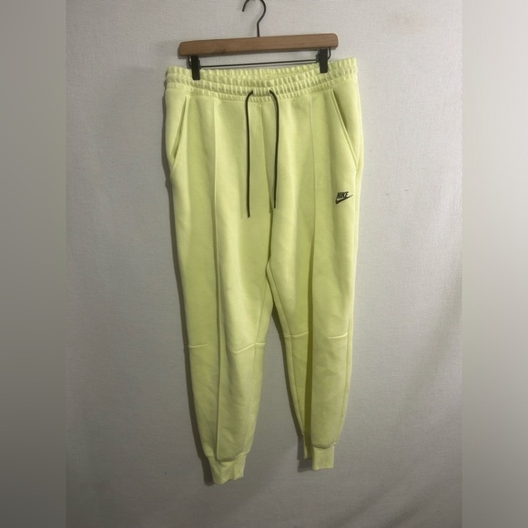Men’s neon Nike sweatpants - Picture 1 of 6